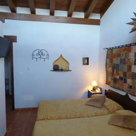 ホテル Bioclimatico Sabinares Del Arlanza Puentedura